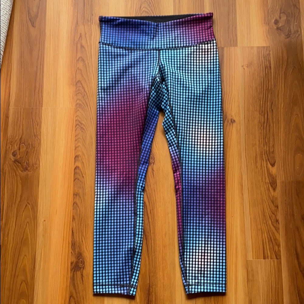 EUC Lululemon wunder Under pants hemmed 6